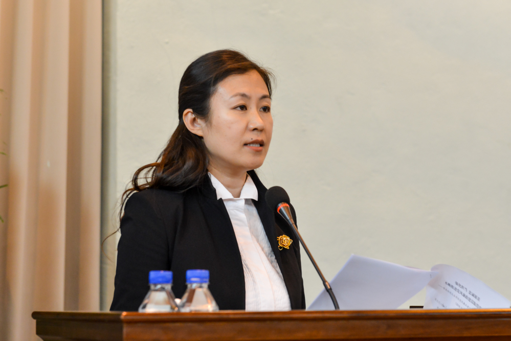 李东玲作纪委工作报告